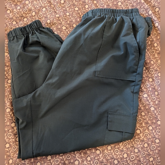 Army green cargo pants - Picture 3 of 3